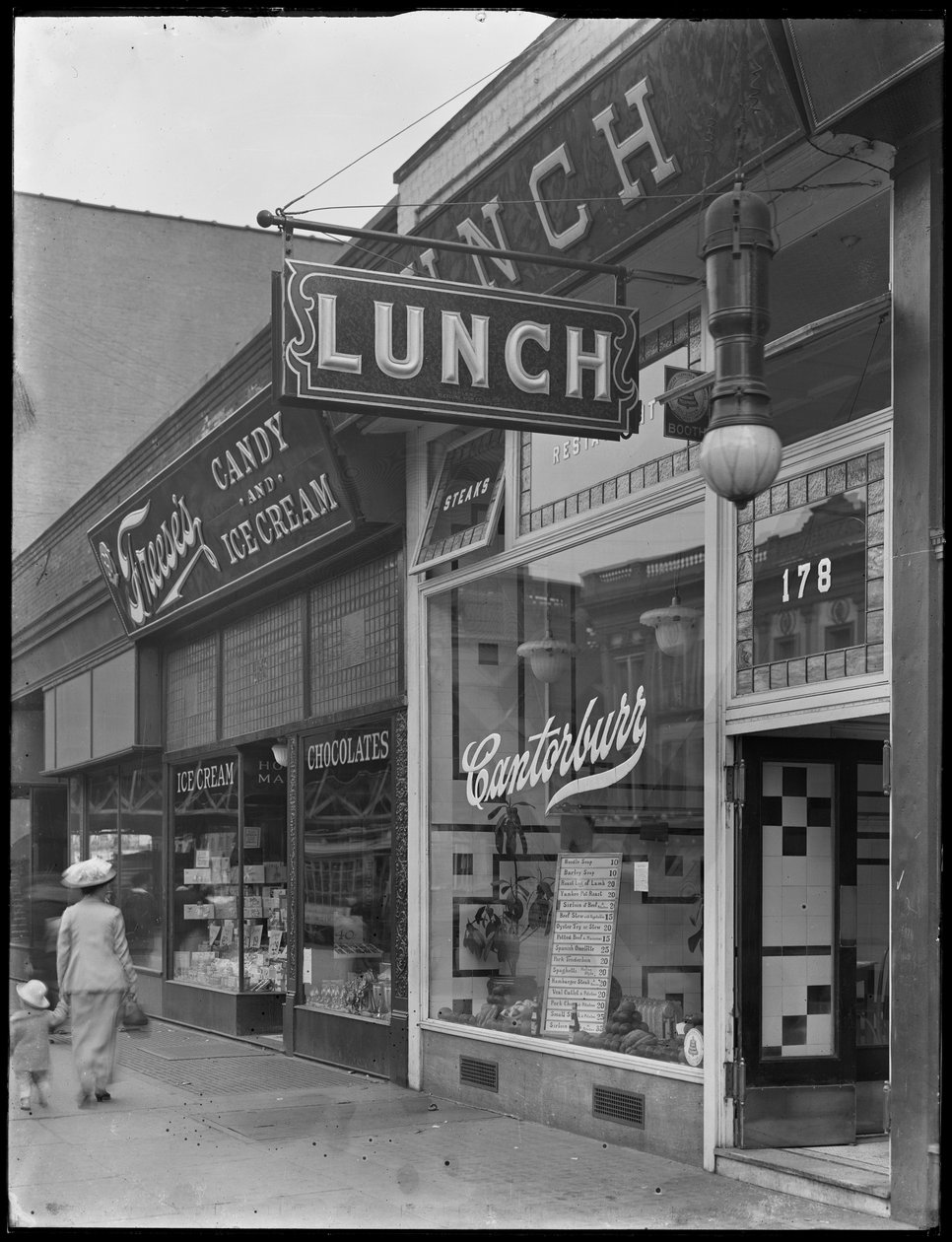 Almoço de Canterbury em 202 (ou 178) E. 125th Street, Nova York, 2 de maio de 1916 de William Davis Hassler