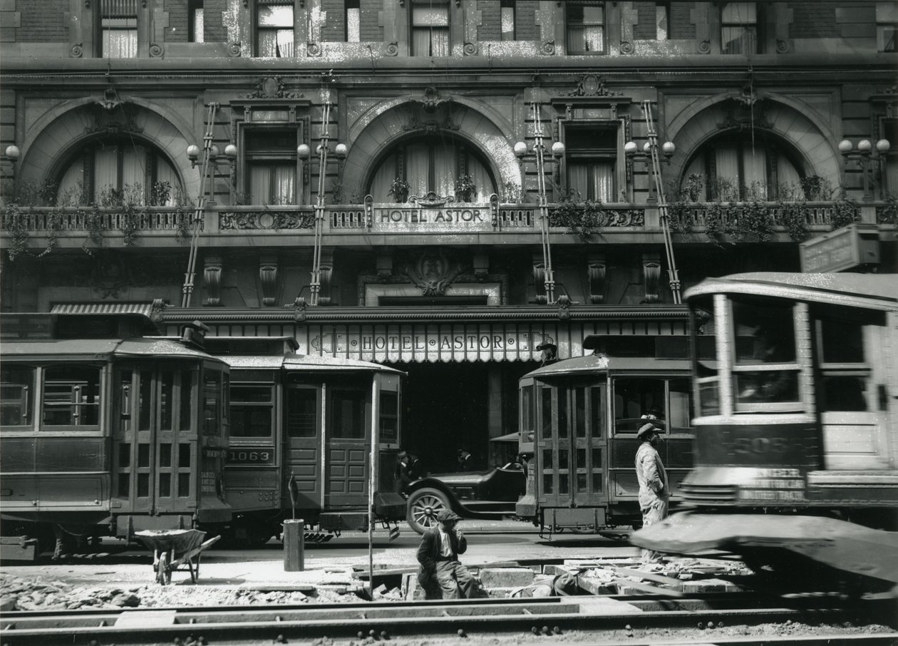 Hotel Astor, c.1910-21 de William Davis Hassler