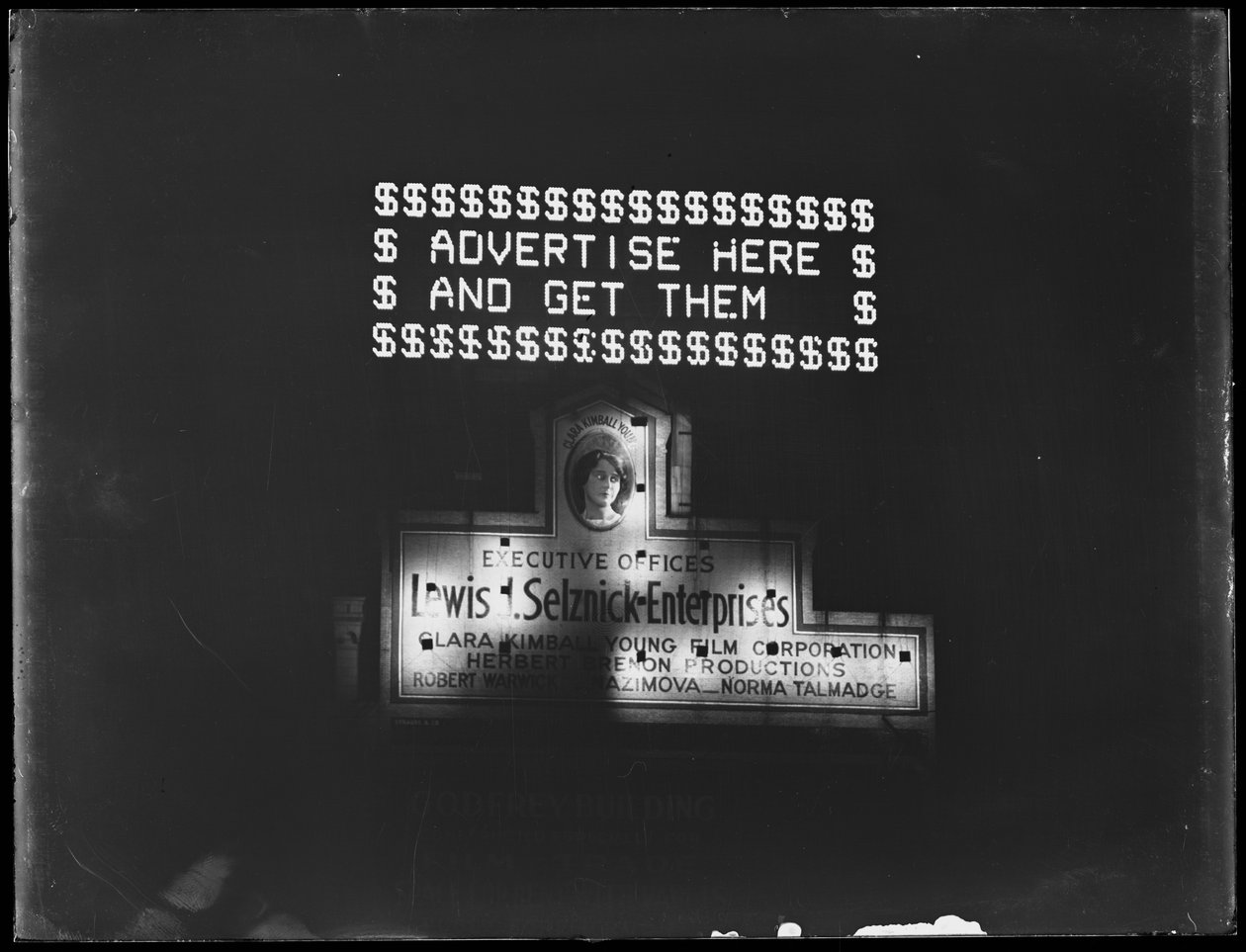 Sinal luminoso para publicidade e sinal de holofote para Selznick Enterprises, New York City, de janeiro de 1917 de William Davis Hassler