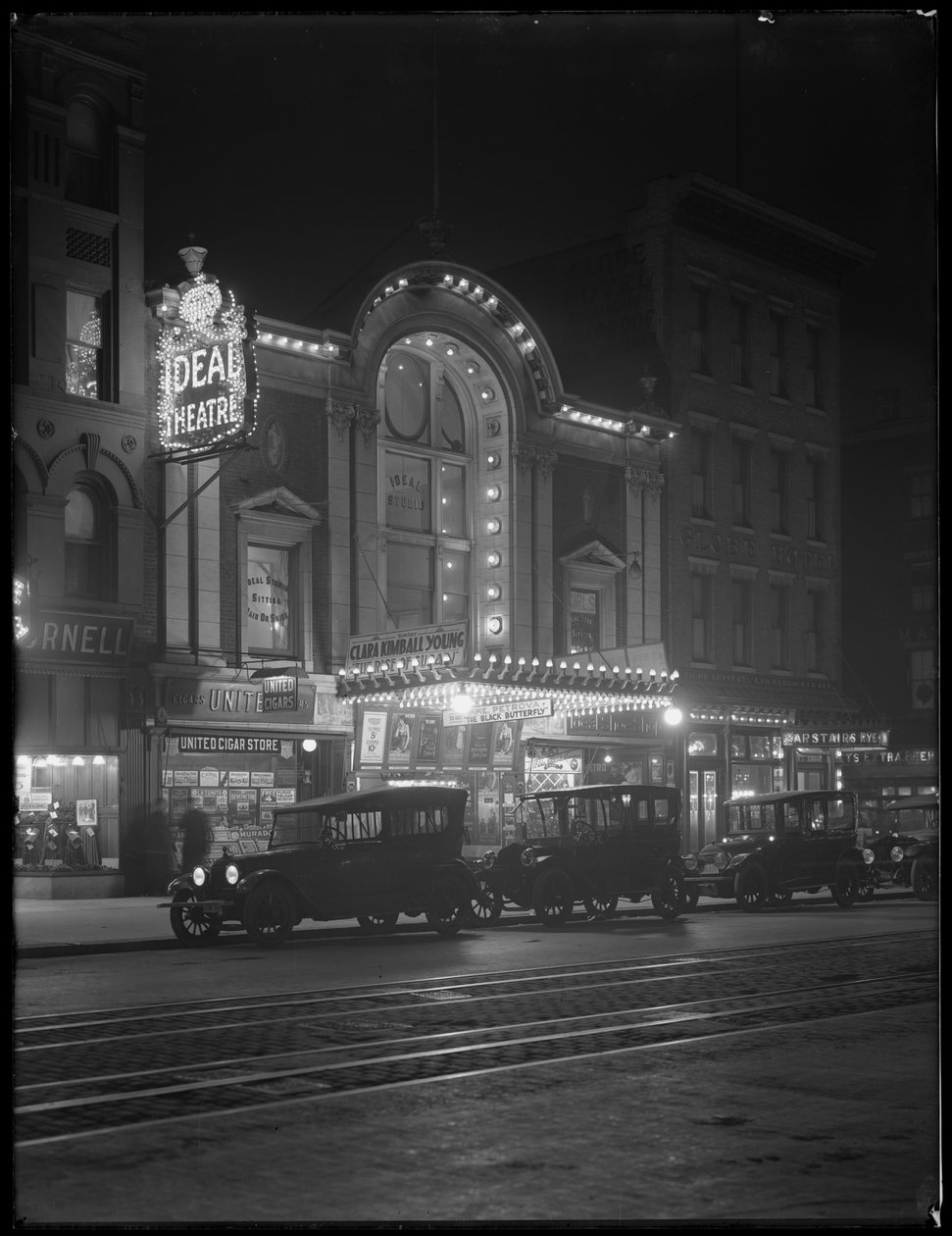O Teatro Ideal na Oitava Avenida, Nova York, 6 de janeiro de 1917 de William Davis Hassler
