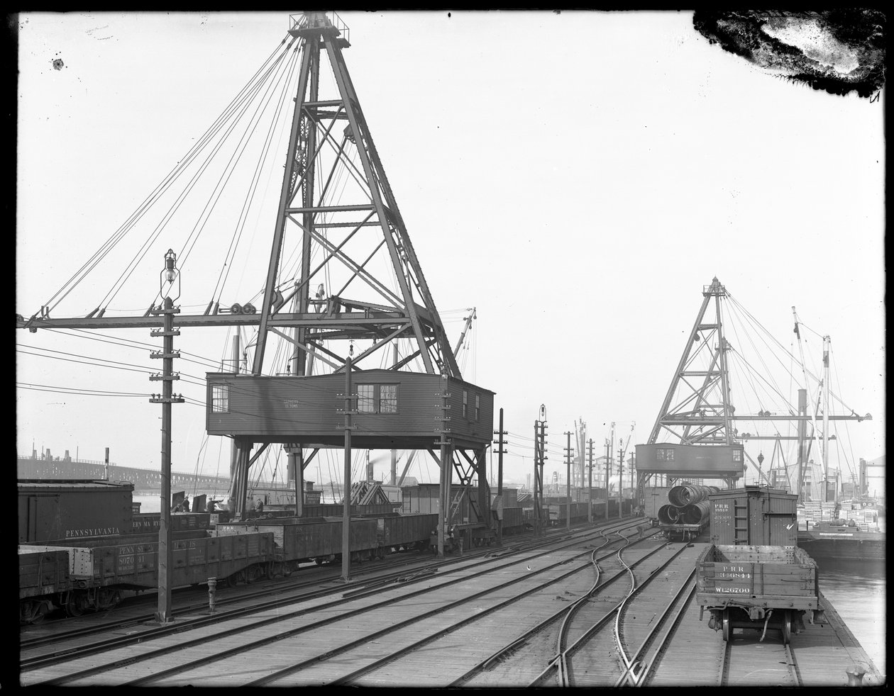 Viajando guindastes, Pennsylvania Rail Road, Greenville, NY, c.1912 de William Davis Hassler