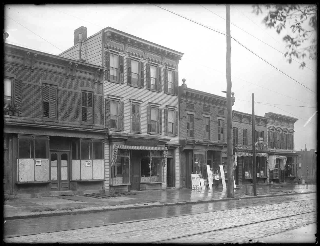 Ramo não identificado da Biblioteca Pública Queens Borough, Nova York, c.1910 de William Davis Hassler