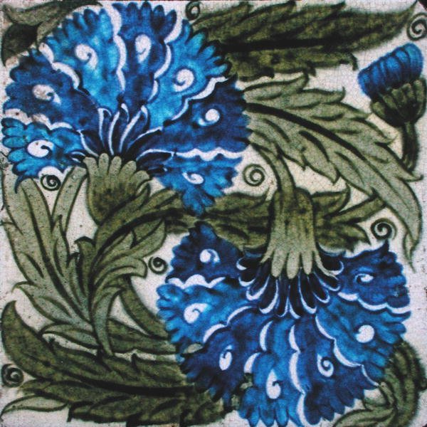 Telha com desenho floral (cerâmica) de William de Morgan