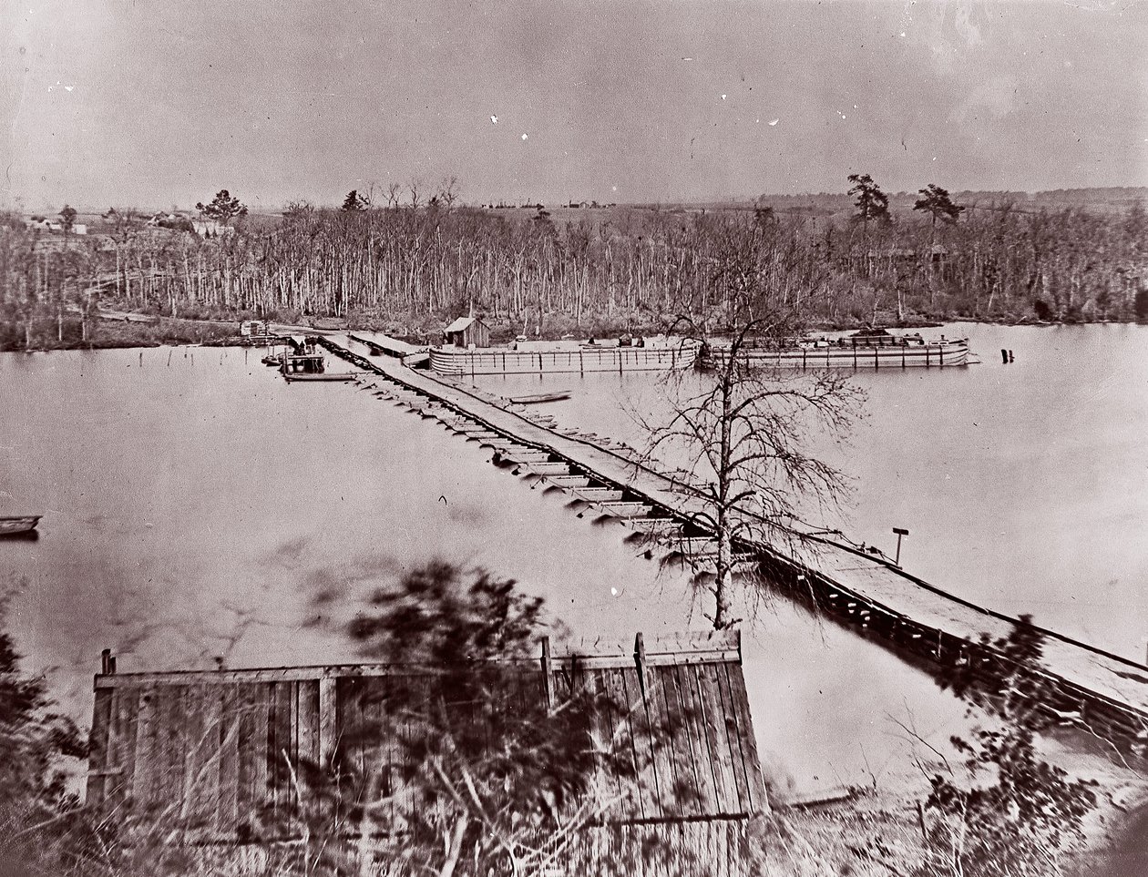 Ponte Pontoon, Broadway Landing, Rio Appomattox, 1861-65. de William Frank Browne
