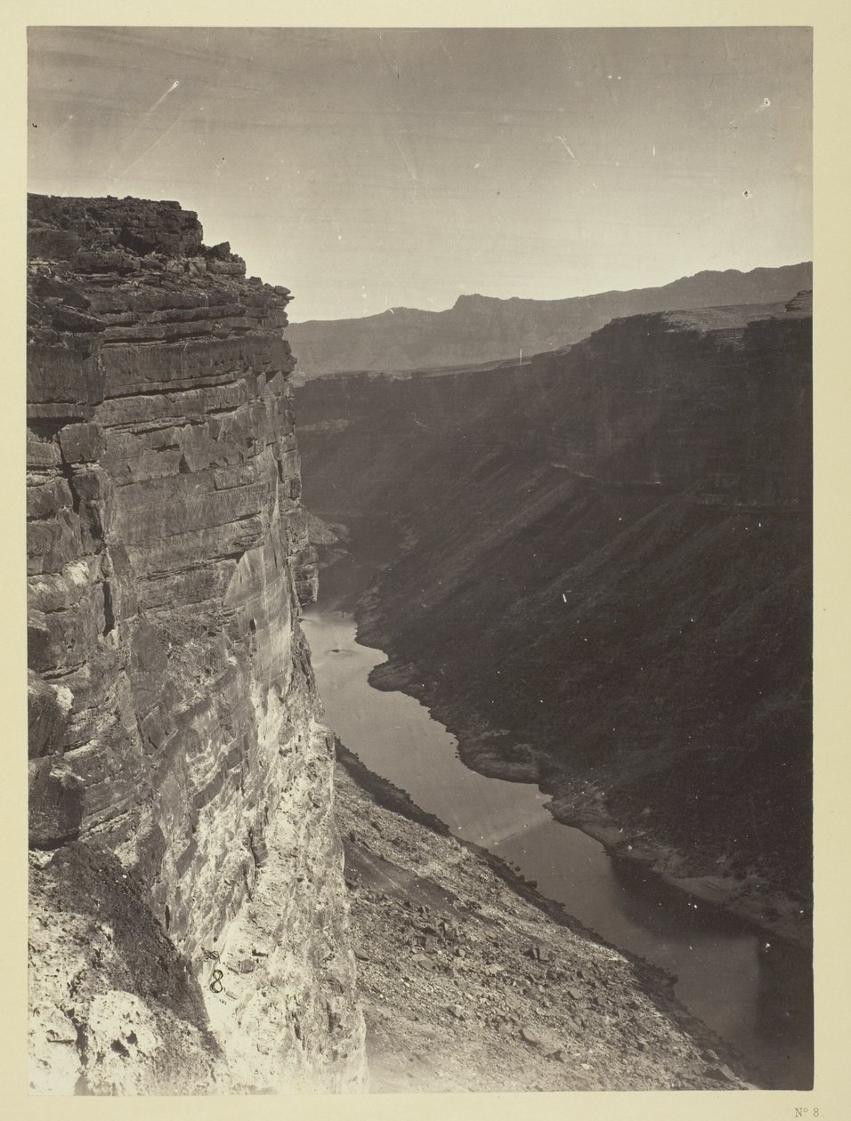 Grand Cañon, rio Colorado, perto de Paria Creek, olhando para leste de William H. Bell