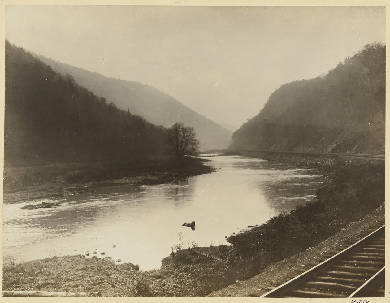 Juniata perto de Water Street de William H. Rau