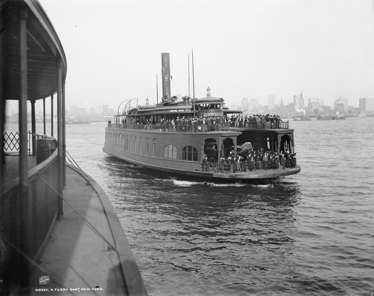 Um ferry boat, Nova York, c.1900 (foto a p/b) de William Henry Jackson