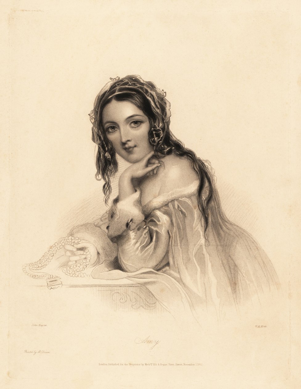 Retrato de Amy. Beleza vestindo um véu sobre cabelo comprido, vestido de ermine-trim off-theshoulder, segurando um colar de pérolas. Gravura de ponta de aço de William Henry Mote após uma ilustração de John Hayter de Charles Heath