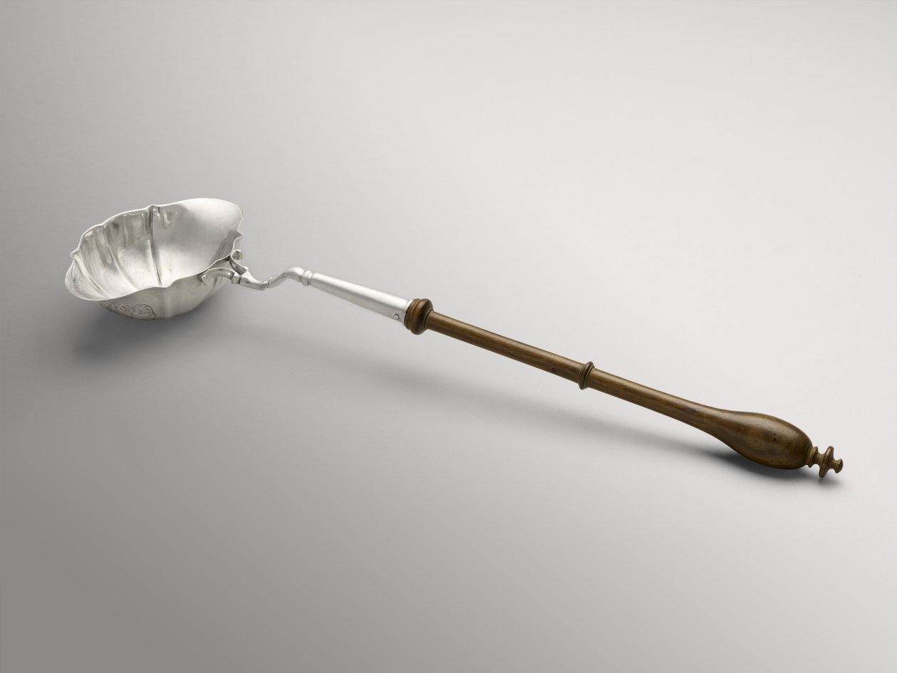 Punch ou Toddy Concha, c. 1754-1785 (prata e madeira não identificada) de William Hollingshead