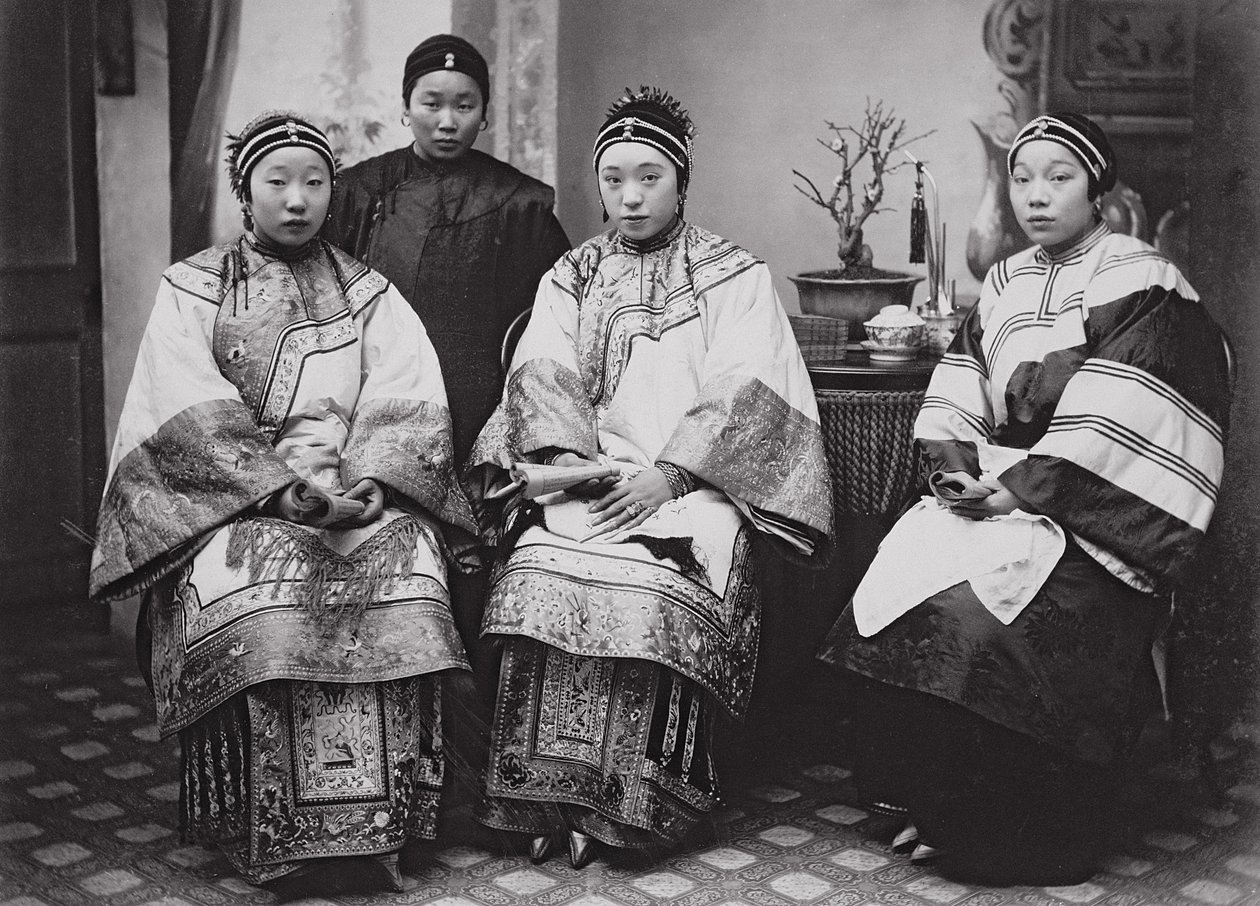 Mulheres Chinesas, c.1880 (albumen print) de William Saunders