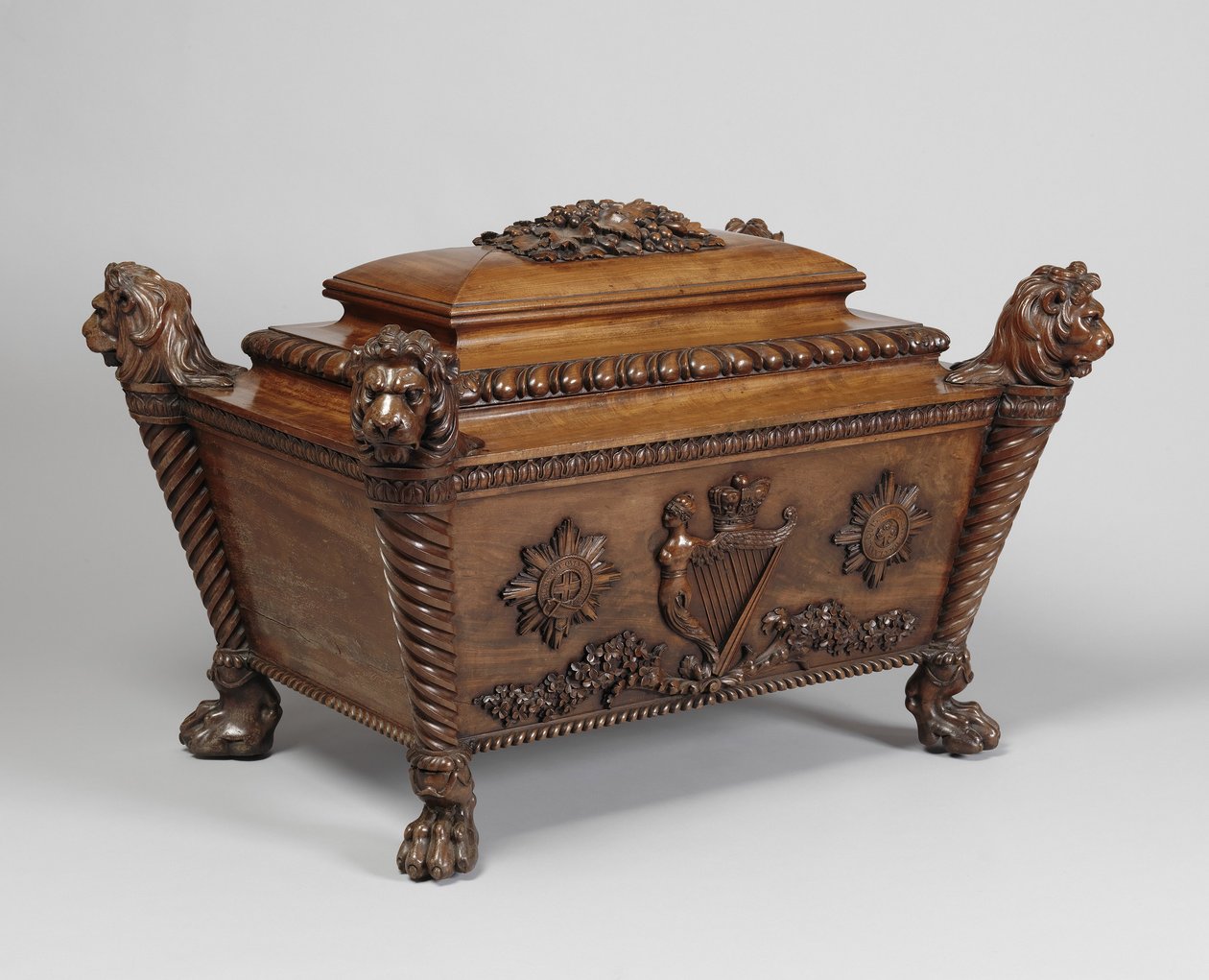 Refrigerador de vinho, c.1821 de Williams and Gibton Mack