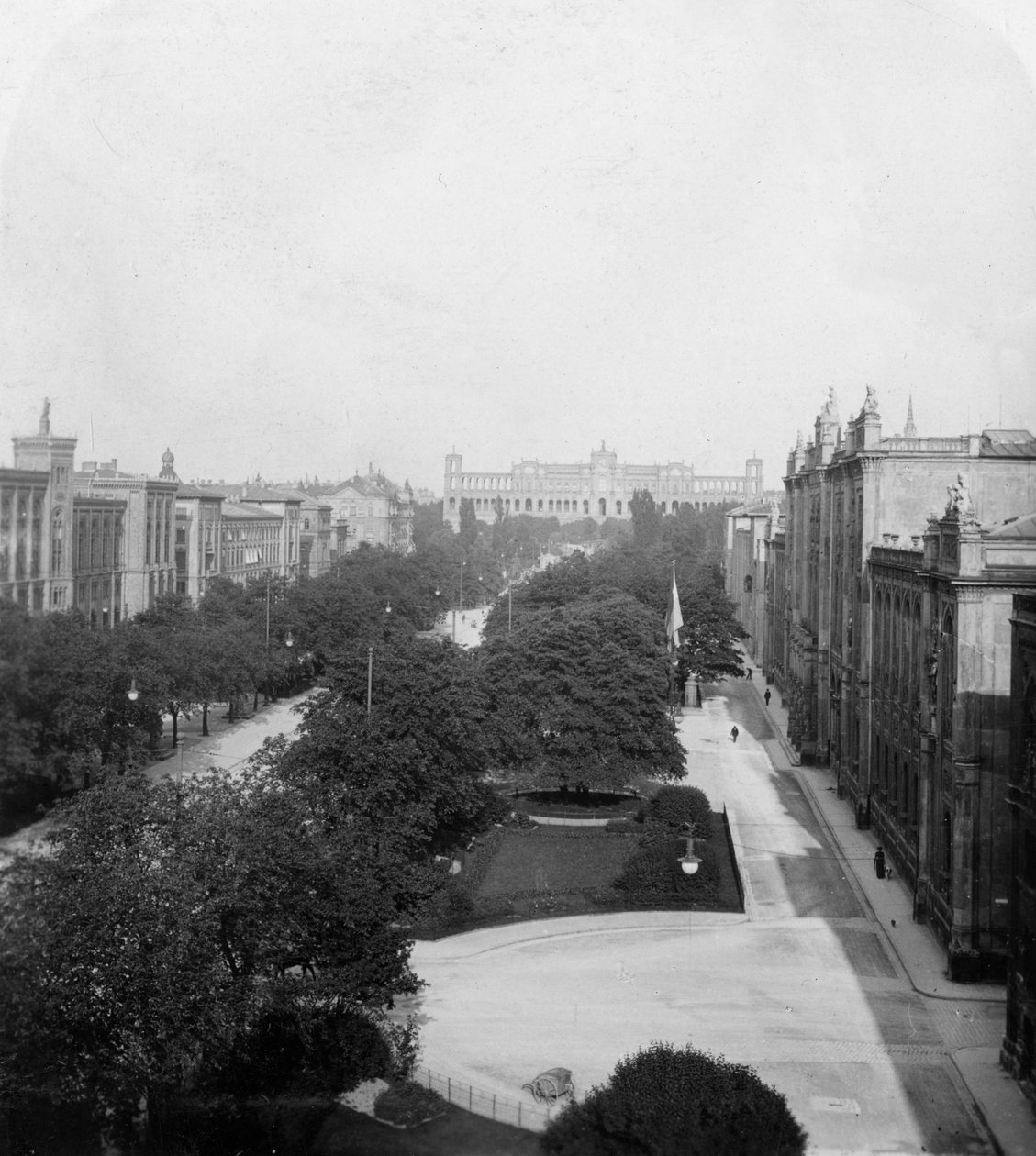 Maximilianstrasse, Munique, Alemanha, c1900s. de Wurthle and Sons