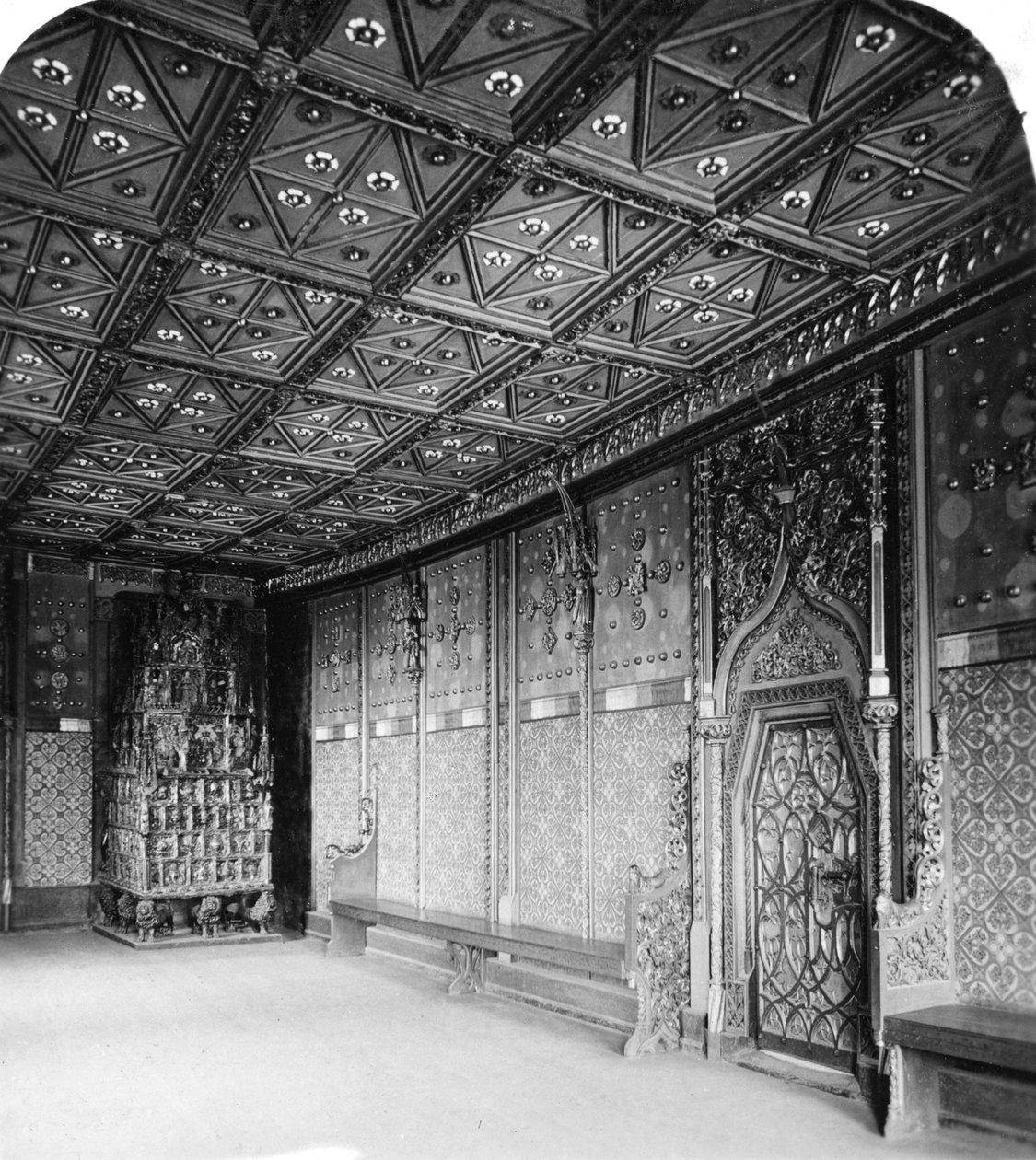 Câmara dos Príncipes, Fortaleza de Salzburgo, Áustria, c1900 de Wurthle and Sons