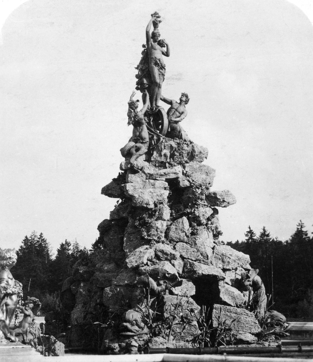 A fonte no palácio Herrenchiemsee, Baviera, Alemanha, c1900s. de Wurthle and Sons