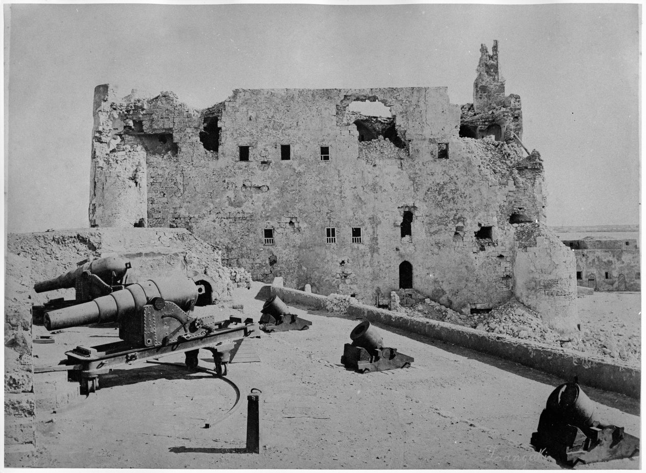 A fortaleza de Qaitbey após o bombardeio de Alexandria, 1882 de Zangaki Brothers