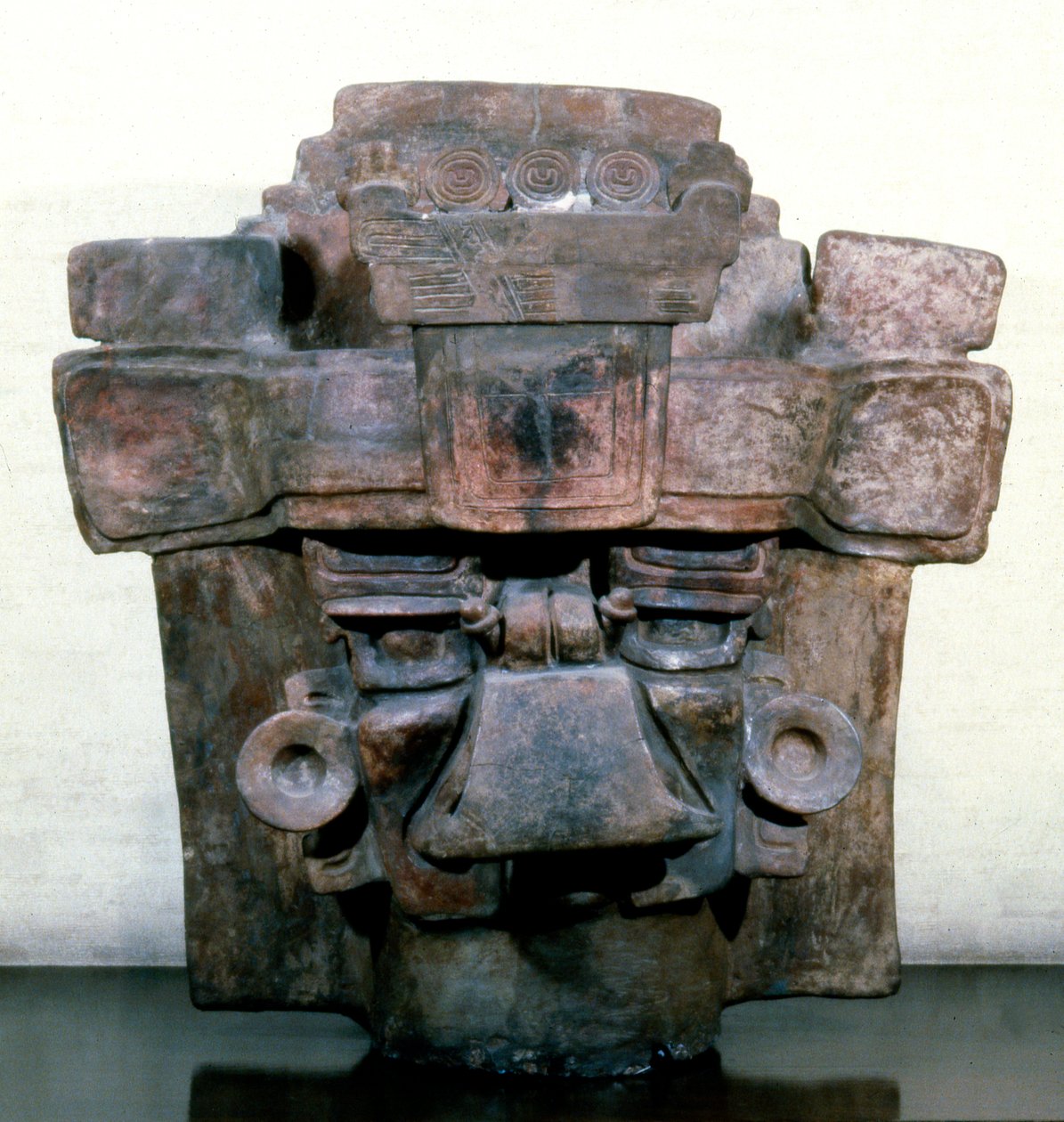 Urna funerária de Monte Alban, 100-200 AD (cerâmica) de Zapotec
