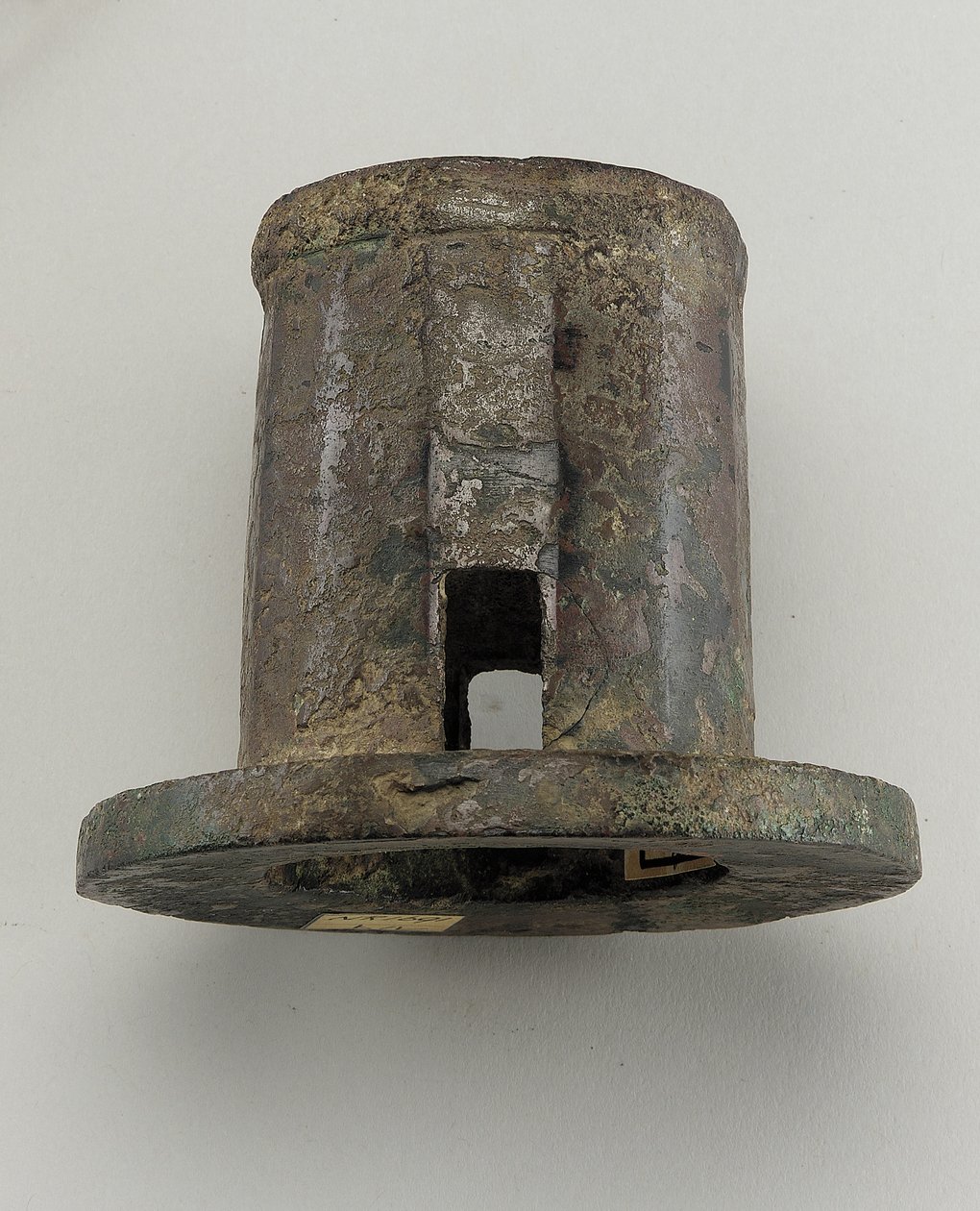 Montagem da carruagem: tampa do eixo (bronze) de Zhou Dynasty Chinese School