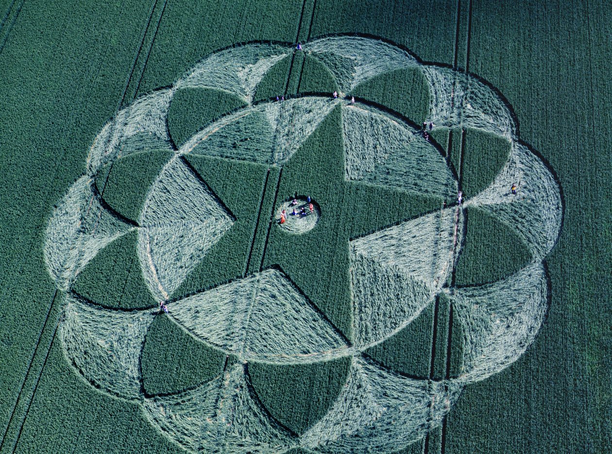 Círculo de cultivo no campo de cevada, Avebury Trusloe, Wiltshire, 20 de Junho de 1998 (fotografia aérea) de Ferdinand Georg Waldmuller