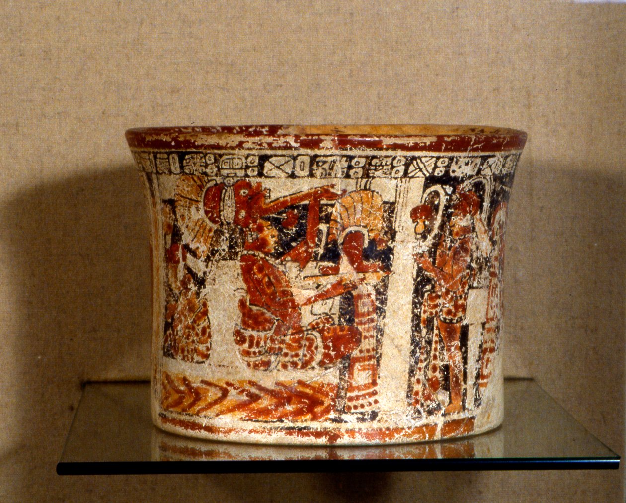 Recipiente funerário de Calakmul, período clássico tardio (600-900 d.C.) (cerâmica) de Hippolyte Lalaise Devéria
