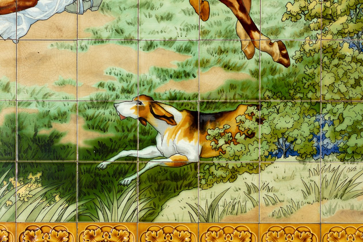 Vista interior, painel de azulejos, pintor Furcy Ernest Tondeur, executor Boch Frères La Louvière, primeiro painel, cena de caça com três cavaleiros, detalhe de . .