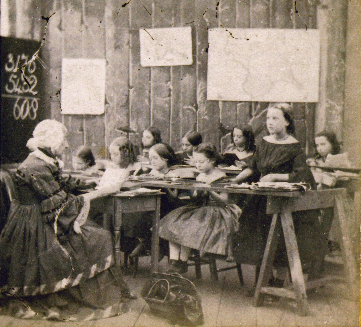 Aula de matemática, c.1890 (foto) de Frederick (attr. to) Barnard