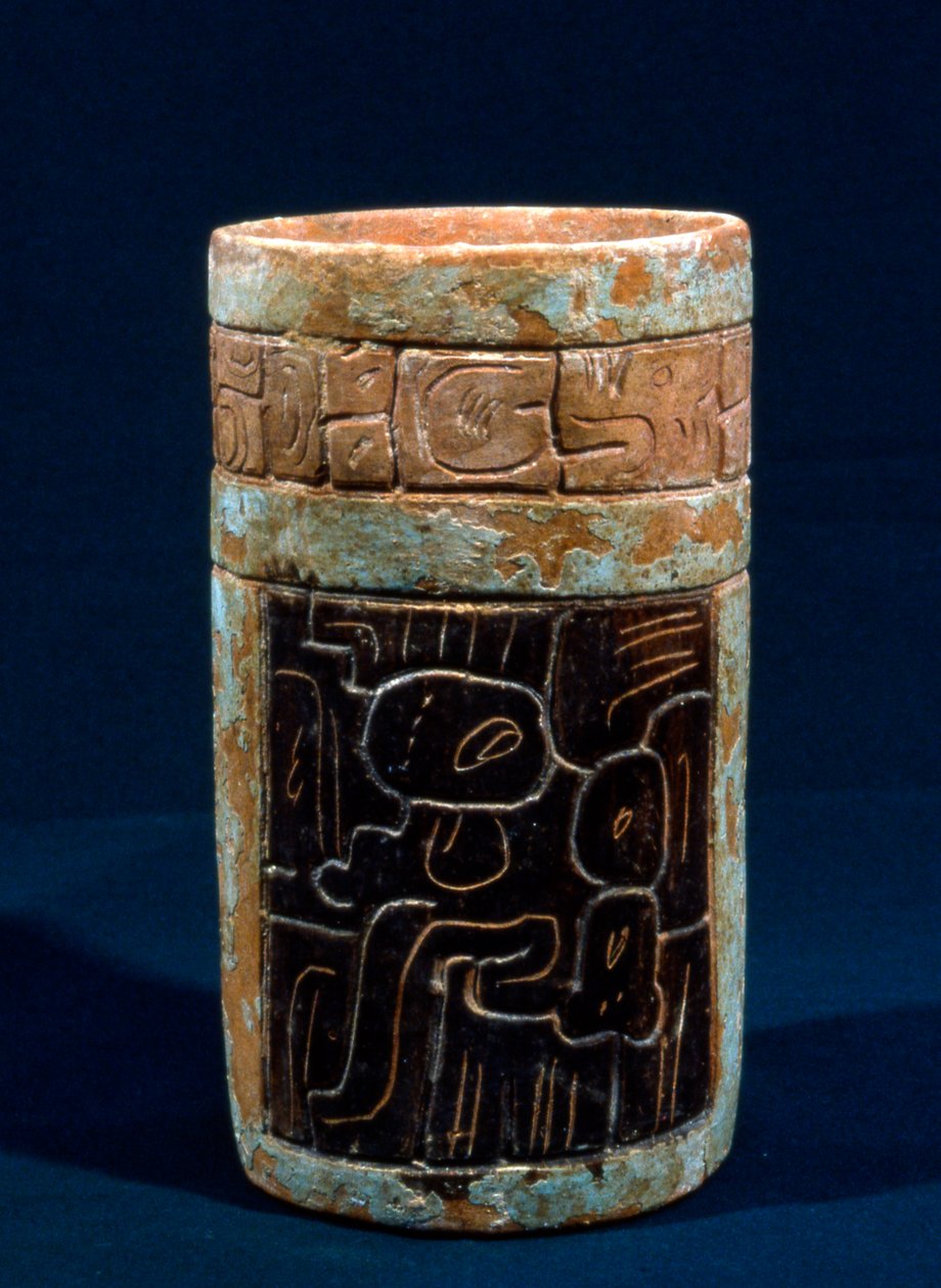 Vaso Funerário Maia de Tikal, Peten, Guatemala, Período Clássico, c.300-900 d.C. (cerâmica) de Hippolyte Lalaise Devéria