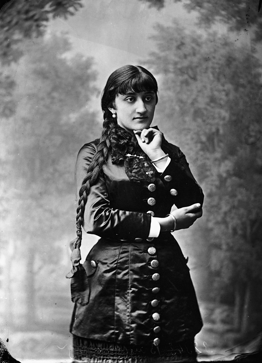 Retrato de mulher com trança comprida de Henry Charles Fehr