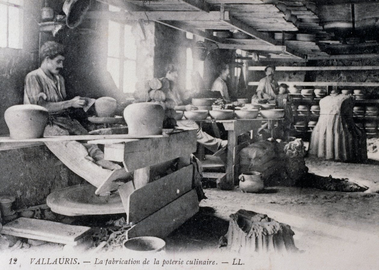 Cartão postal com cerâmica para louça de mesa Vallauris, ca 1900, França de William Walcutt