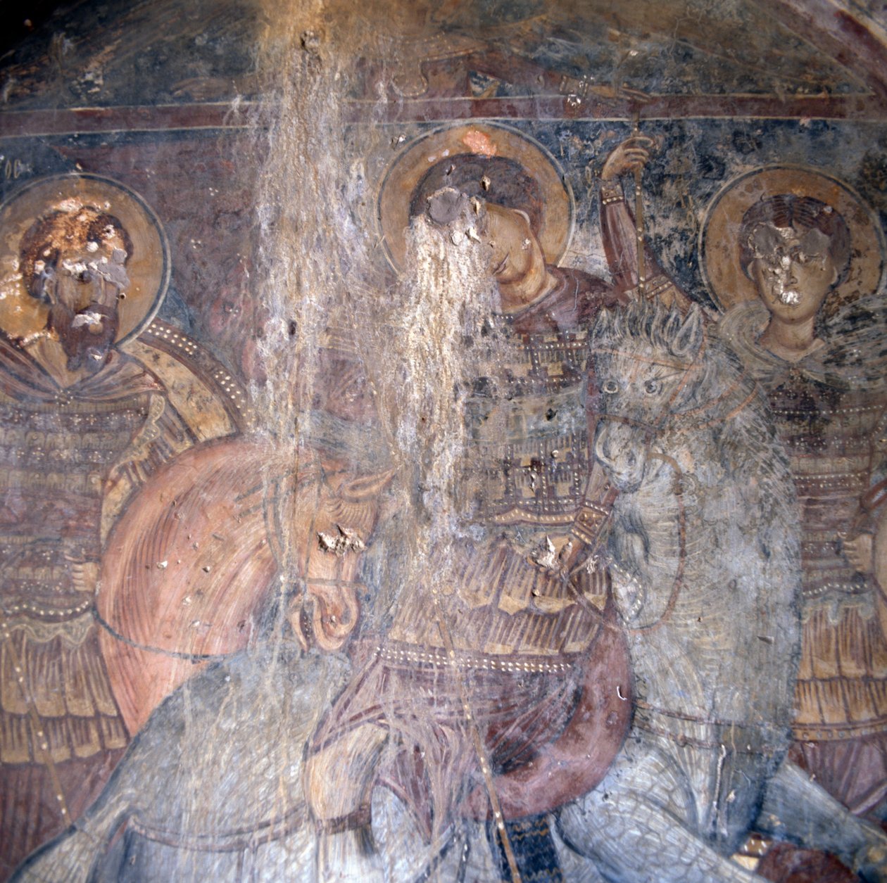 Santos a cavalo, fresco na igreja em Kandanos, Creta, Grécia, Detalhe (foto) de Theodore Charles Ange Coquelin