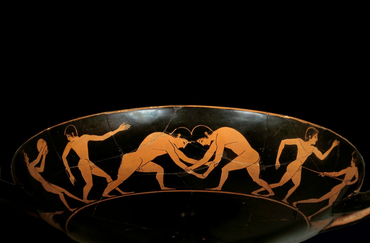 Taça do sótão com figuras vermelhas representando atletas em treinamento, um discobole e wrestlers. Pintura atribuída ao Pintor de Euergides (finais do século VI a.C.). Paris, Museu do Louvre de painter Euergides