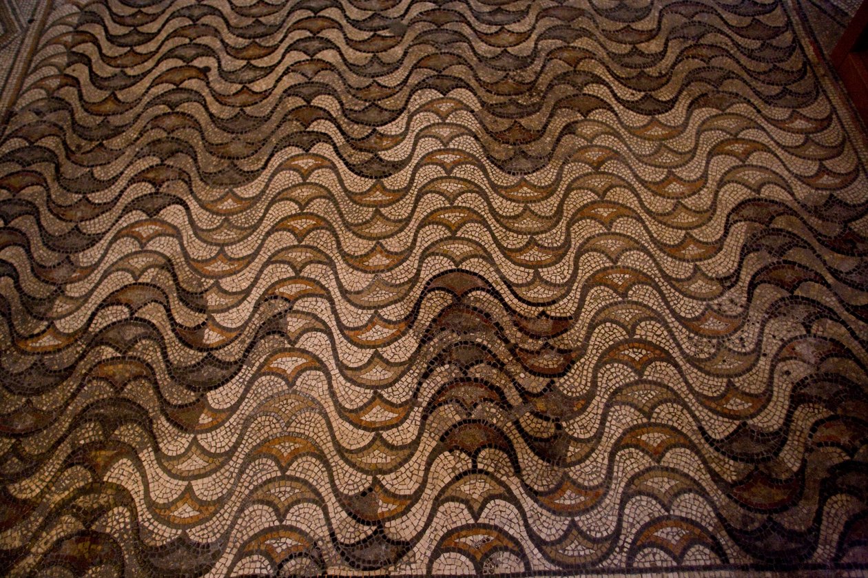 Detalhe da decoração do chão (mosaico) de School Italian