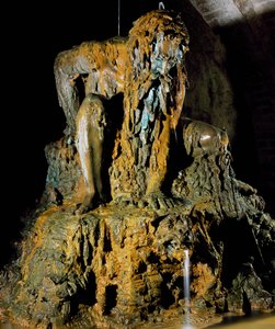 Appennine Colossus, Interpretação livre da obra de Giambologna (1529-1608) para o arquiteto Bernardo Buontalenti (ca 1531-1608) no jardim da Villa Demidoff na Toscana, Itália (escultura)