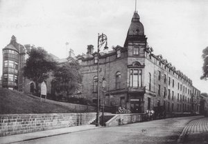 Buxton: Peak Hydropathic (fotografia a preto e branco) de (after) English photographer
