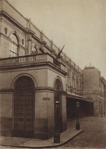 A velha ópera da rue Le Peletier (foto a p/b) de (after) French Photographer
