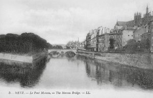 Metz: A ponte Moreau (fotografia a preto e branco) de (after) French Photographer
