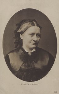 Clara Schumann, pianista e compositora alemã (fotografia a preto e branco) de (after) German photographer