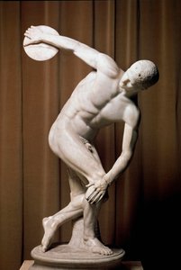 A desobediência. Um atleta romano a tentar atirar um recorde. Cópia romana do bronze original de Myron do século V AC. Roma, Museo Nazionale Romano Roma de (after) Myron