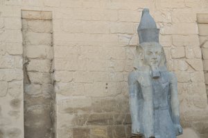 Templo de Luxor, arquitetura do Antigo Egito em Luxor de Albert Mansour