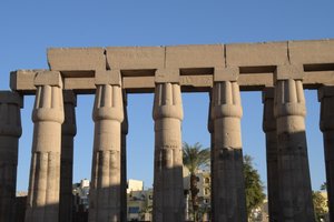 Templo de Luxor, arquitetura do Antigo Egito em Luxor de Albert Mansour