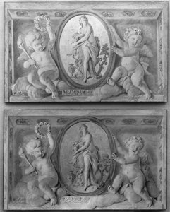 Par de portais com Diana ou Ninfa em medalhão oval sustentado por amorini, 1770-90. de 18th century . French Painter