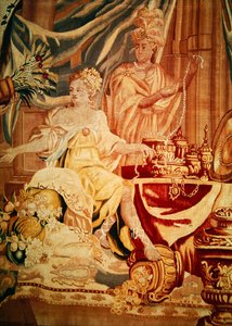 Ásia, de uma tapeçaria dos quatro cantos do mundo, detalhe de uma figura alegórica adornando-se com jóias, primeira metade do século XVIII (detalhe de 194760)
