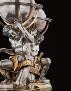 Dois globos terrestres e celestes excepcionais, apoiados por Hércules e Atlas, Augsburg