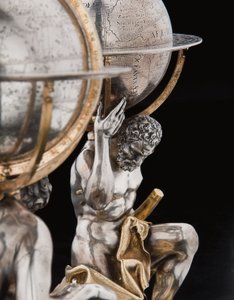 Dois globos terrestres e celestes excepcionais, apoiados por Hércules e Atlas, Augsburg