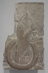 Ahuramazda no Disco Alado, Persepolis, 486-460 a.C. (calcário) de Achaemenid