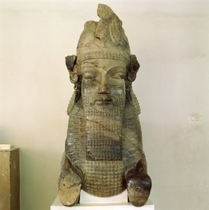 Capital de cabeça humana, do Tripylon, Persépolis, Irã, 500-480 aC de Achaemenid