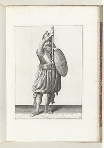 O exercício com escudo e lança: o soldado devolve a lança à posição de descanso em três vezes, segundo movimento (nº 11), 1618
De Nassausche Wapen-Handelinge, van Schilt, Spies, Rappier ende Targe : beyde figuerlick afgebebeelt, ende gestelt na de de Adam van Breen