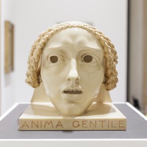 Carácter orgulhoso, espírito gentil, pormenor de Adolfo Wildt