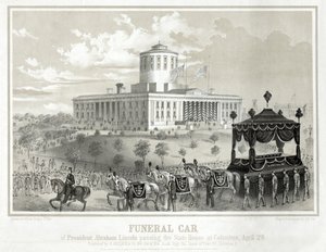 Carro funerário do Presidente Abraham Lincoln passando pela Casa de Estado em Columbus, 29 de abril, pub. 1865 (gravura) de Albert Ruger