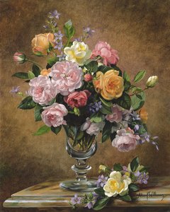 Rosas em um vaso de vidro