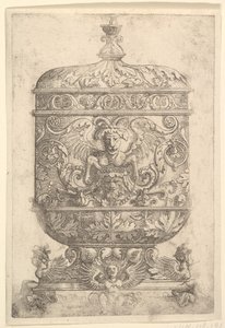 Cálice coberto com grotescos em um background.nd branco de Albrecht Altdorfer